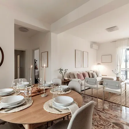 Ruan Downtown - By Myhomeincomo Appartement