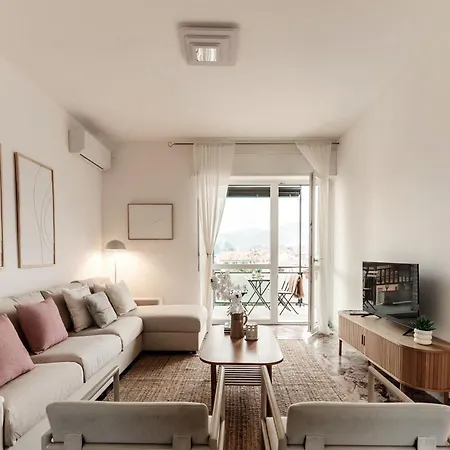 Ruan Downtown - By Myhomeincomo Appartement *